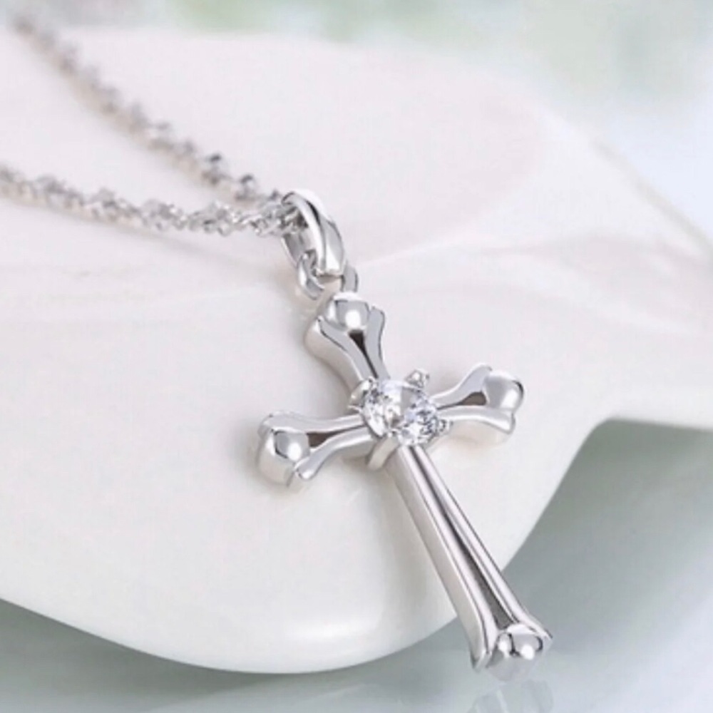 925 Stamped Sterling Silver 18” Cross Necklace NWT